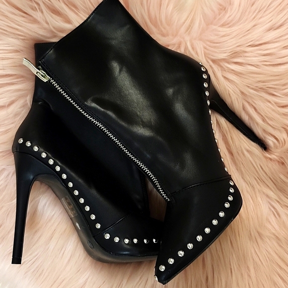Brand New WILD DIVA SILVER STUDDED DETAIL STILETTO BOOTIES-7 - Picture 3 of 5